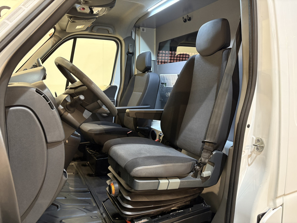 Renault Master 2.3 dCi L2H2 145 PK / Servicebus / Bott Inrichting / Euro 6 / 220V. / Airco / Camera / Trekhaak / Cruise Control / 40.000 KM !! 10