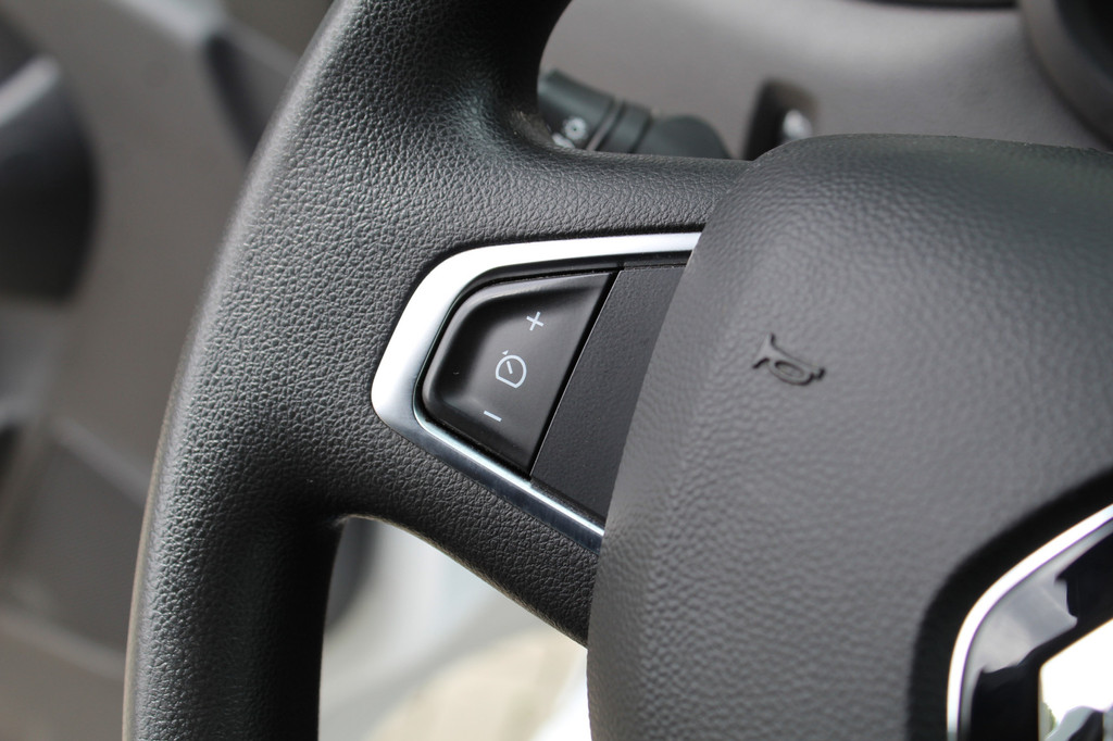 Renault Master Bakwagen met Laadklep 165pk | EURO 6 | 17