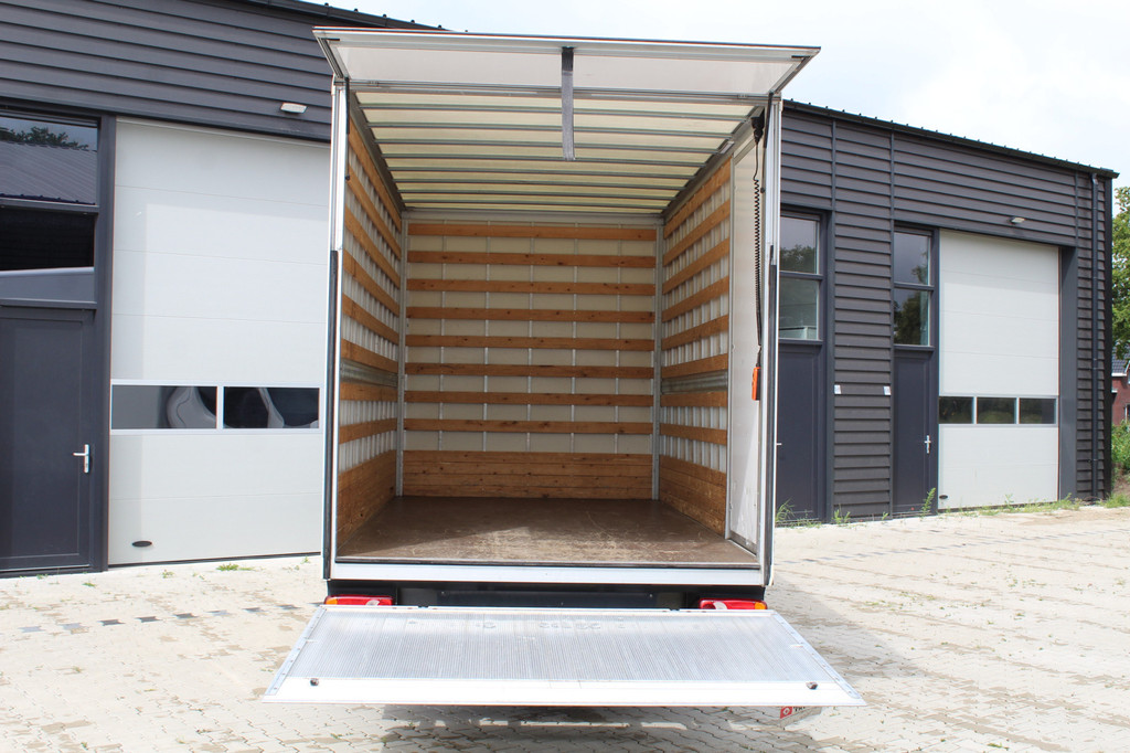 Renault Master Bakwagen met Laadklep 165pk | EURO 6 | 9