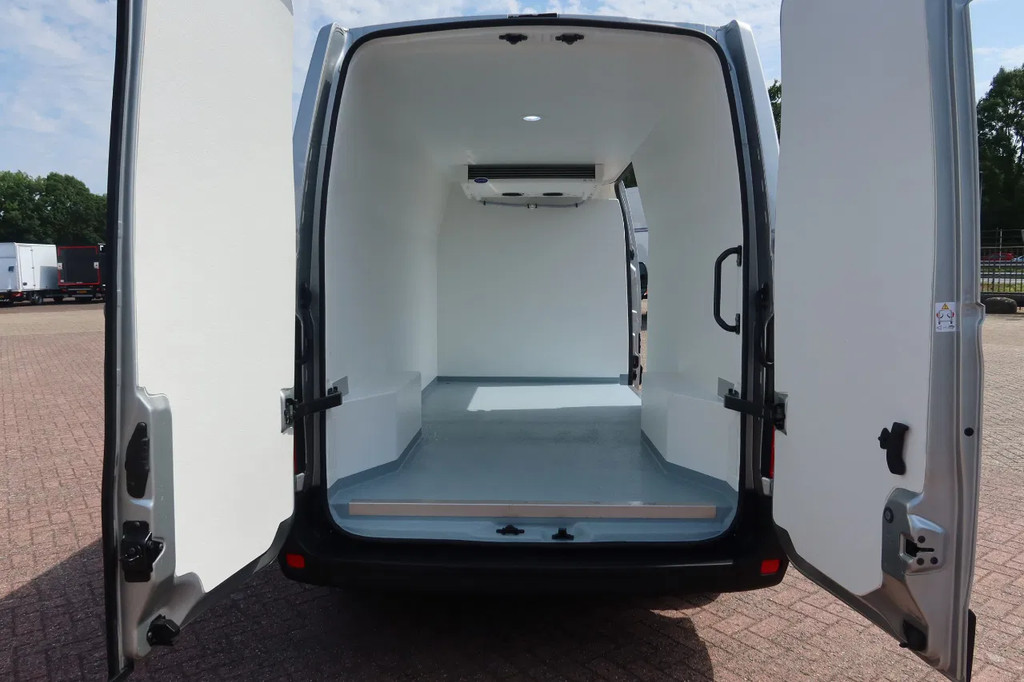 Renault Master Koel/Vries/Verwarmen + 220 volt stekker Carrier Xarios 350 machine BPM vrij 7