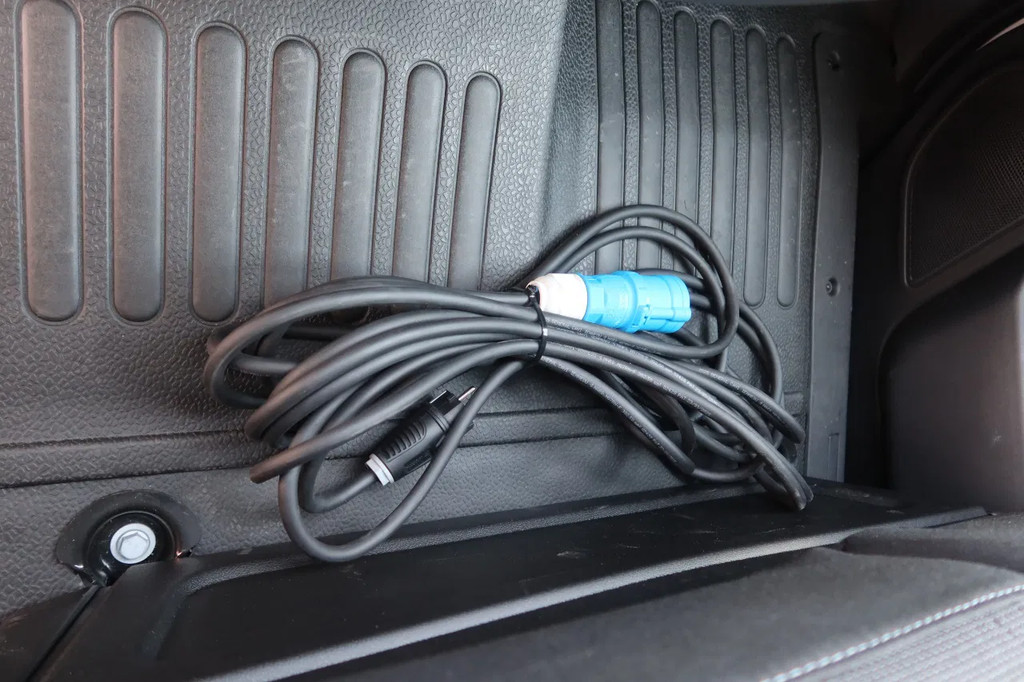 Renault Master Koel/Vries/Verwarmen Met nachtaansluiting 220 Volt Carrier Xarios 350 BPM vrij 8