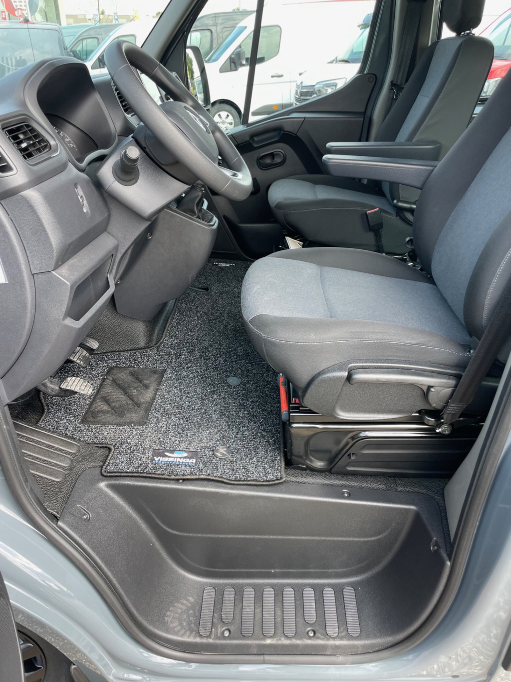 Renault Master L2H2 180 pk dubbele cabine Vissinga Special 11