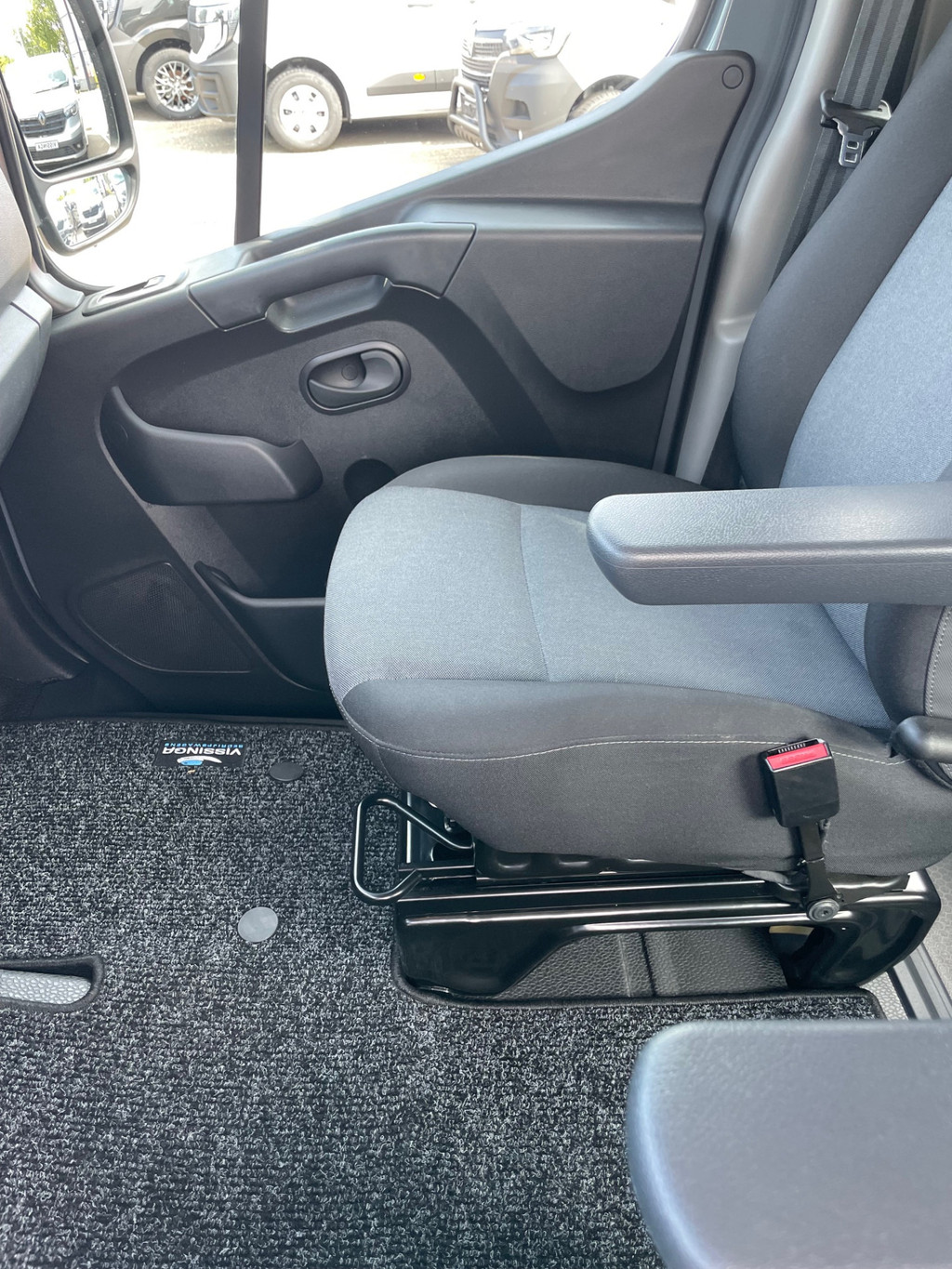 Renault Master L2H2 180 pk dubbele cabine Vissinga Special 7