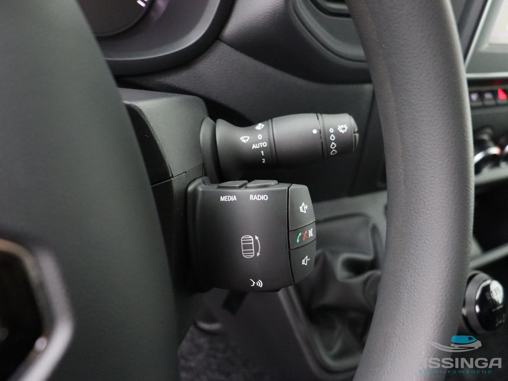 Renault Master Laadbak 440x211x232 (23.5m3) 3500 kg trekhaak! 165 pk! 13