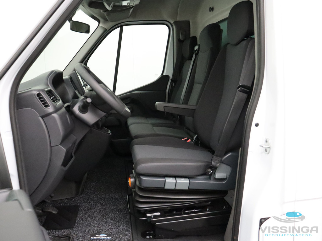 Renault Master Laadbak 440x211x232 (23.5m3) 3500 kg trekhaak! 165 pk! 7