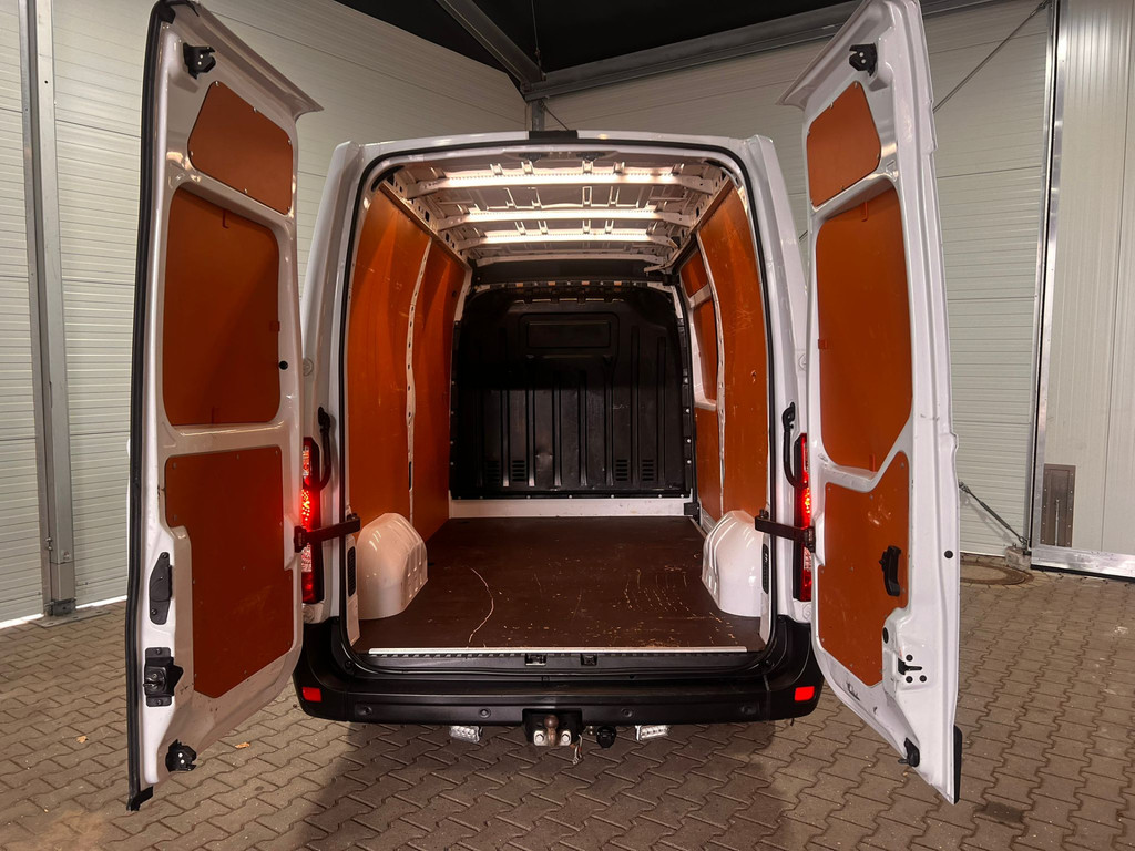 Renault Master T33 2.3 dCi 150 L2H2 Energy VVB396 BPM vrij! Benut nu nog uw voordeel! 11