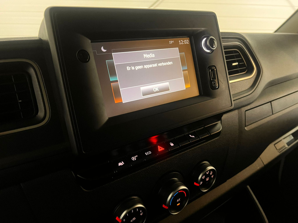 Renault Master T33 2.3 dCi 150 L2H2 Energy VVB396 BPM vrij! Benut nu nog uw voordeel! 21