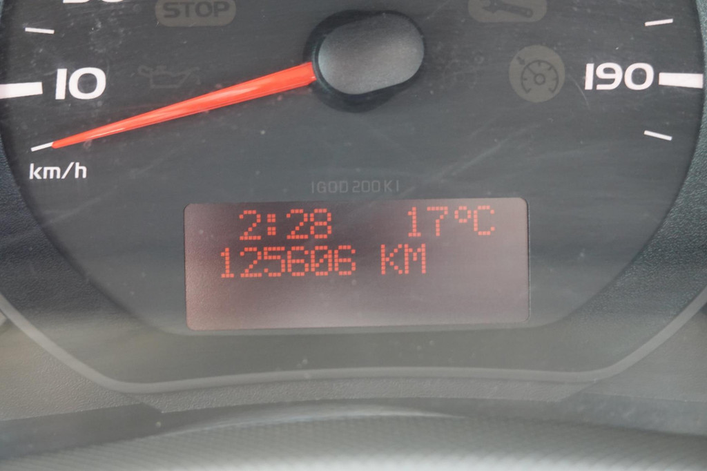 Renault Master T33 2.3 dCi L2H2 15