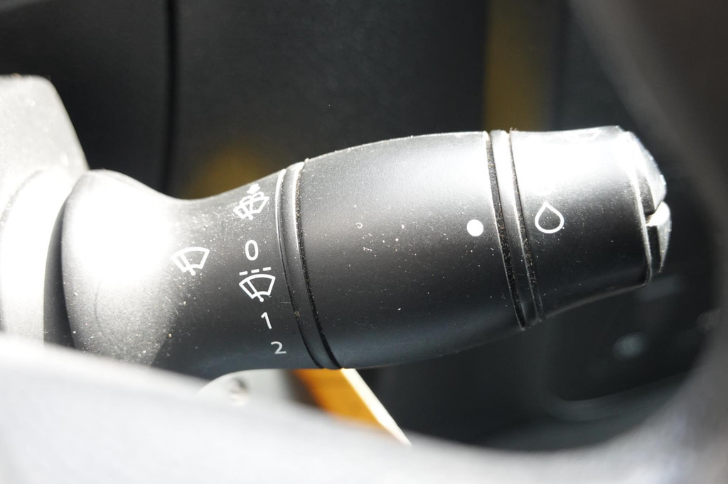 Renault Master T33 2.3 dCi L2H2 16