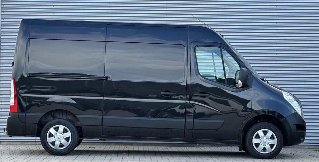 Renault Master T33 2.3 dCi L2H2 Trekhaak|Airco|Zwart Navi|Airco|Zwart|Lage km stand|Nette bus! 11