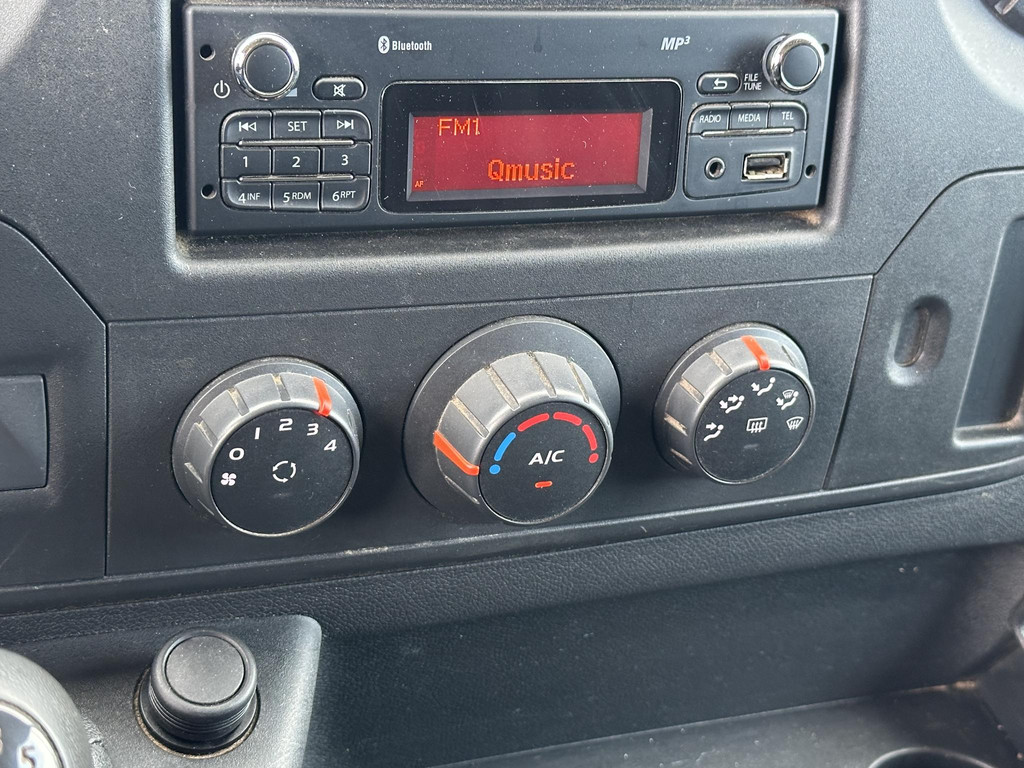 Renault Master T33 2.3 dCi L2H2 Trekhaak|Airco|Zwart Navi|Airco|Zwart|Lage km stand|Nette bus! 8