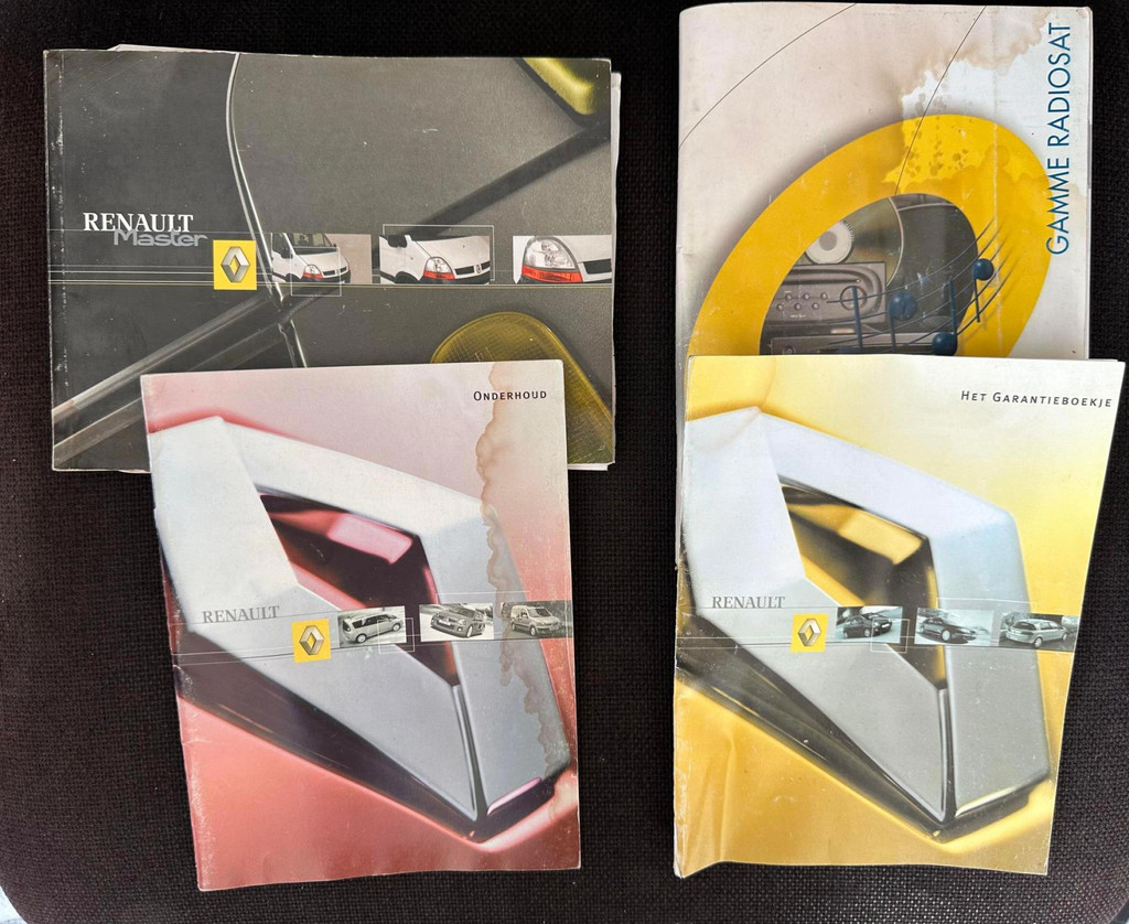 Renault Master T33 2.5dCi L1H1 Fiscaal Gunstig Airco Euro 4 10