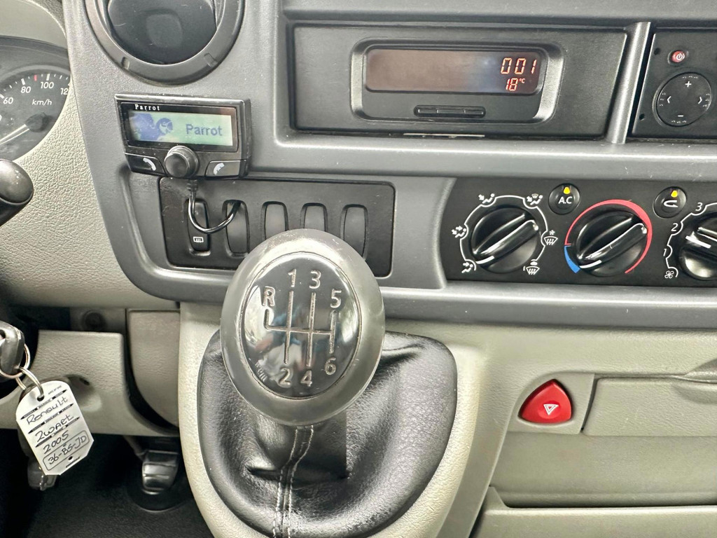 Renault Master T33 2.5dCi L1H1 Fiscaal Gunstig Airco Euro 4 18