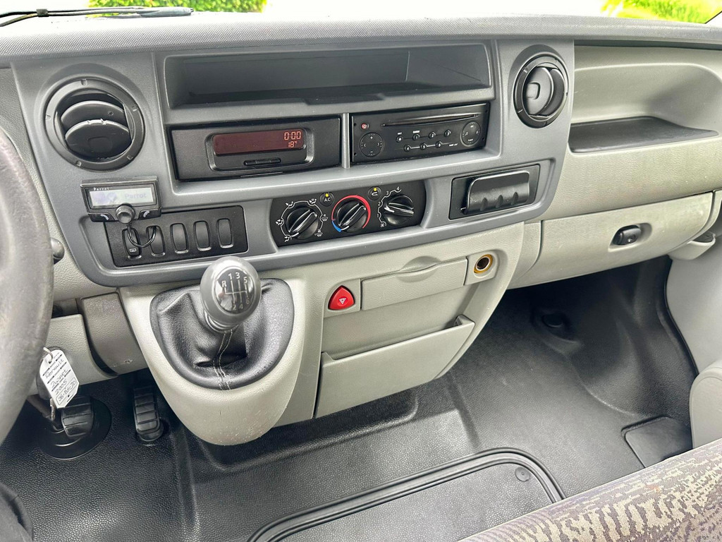 Renault Master T33 2.5dCi L1H1 Fiscaal Gunstig Airco Euro 4 8