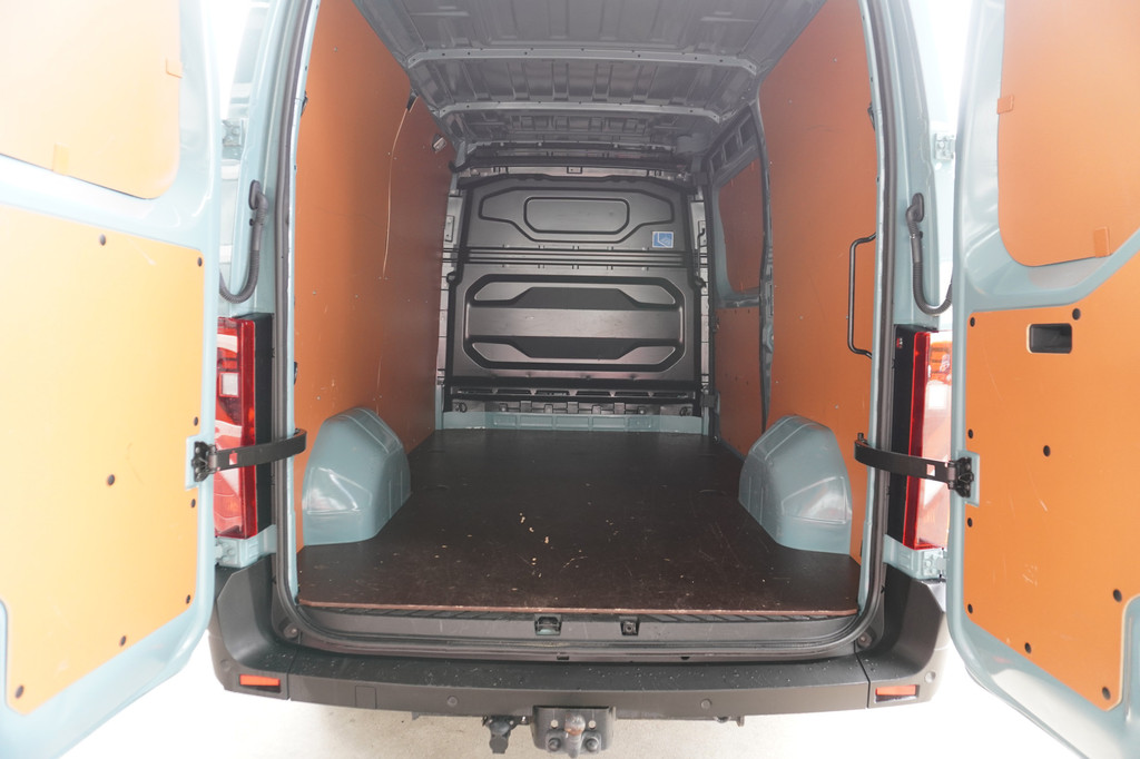 Renault Master T35 2.0 dCi 130PK L2H2 Advance Betimmering nr.V127 | Climate | Cruise | Trekhaak | Apple CP-Android auto 11