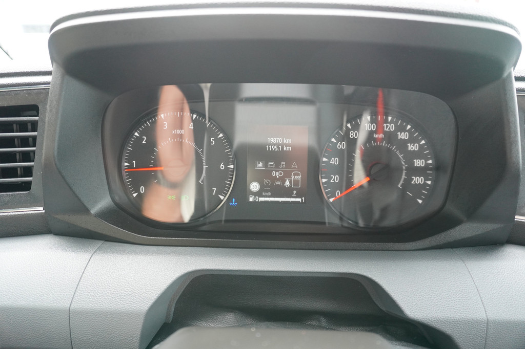 Renault Master T35 2.0 dCi 130PK L2H2 Advance Betimmering nr.V127 | Climate | Cruise | Trekhaak | Apple CP-Android auto 14