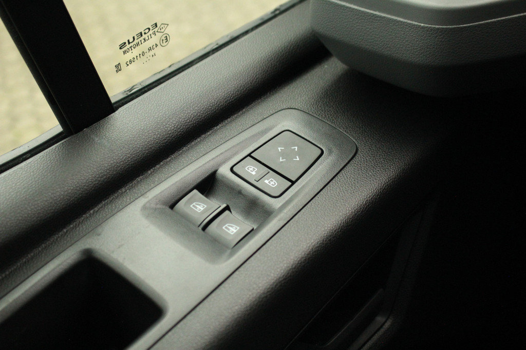 Renault Master T35 2.0dCi 150pk | L2H2 Extra | Android Navi | Camera | LED | Cruise | Lease 591,- p/m 20