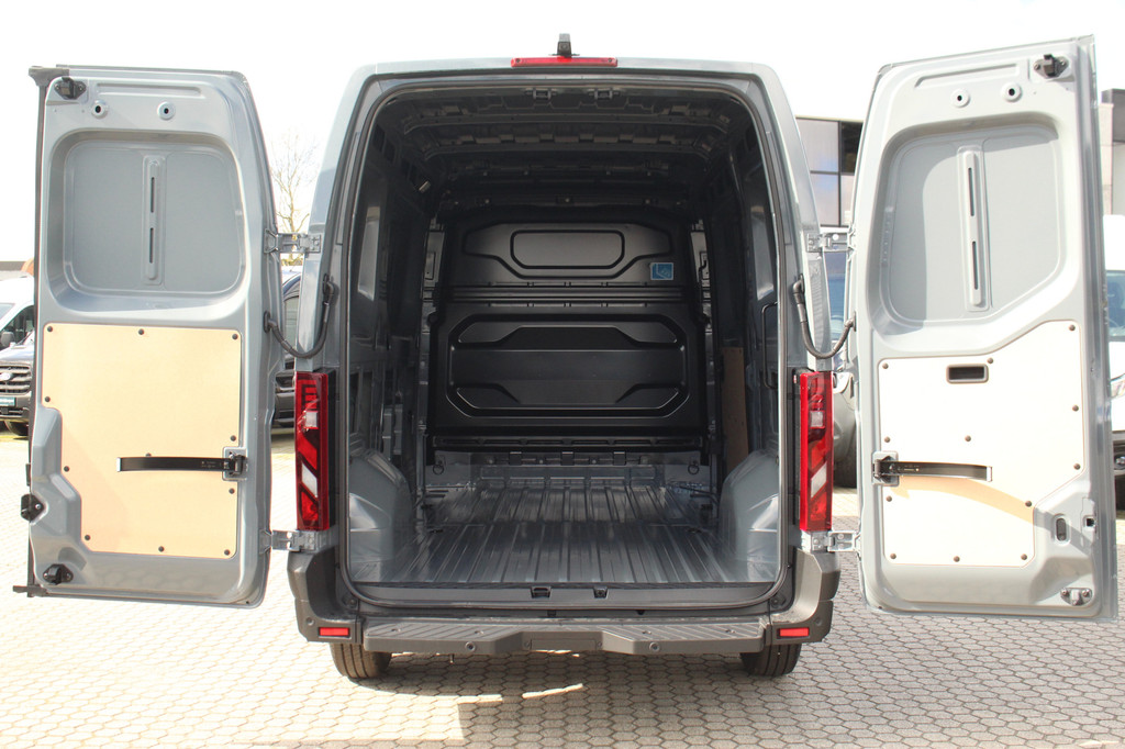 Renault Master T35 2.0dCi 150pk | L2H2 Extra | Android Navi | Camera | LED | Cruise | Lease 591,- p/m 8