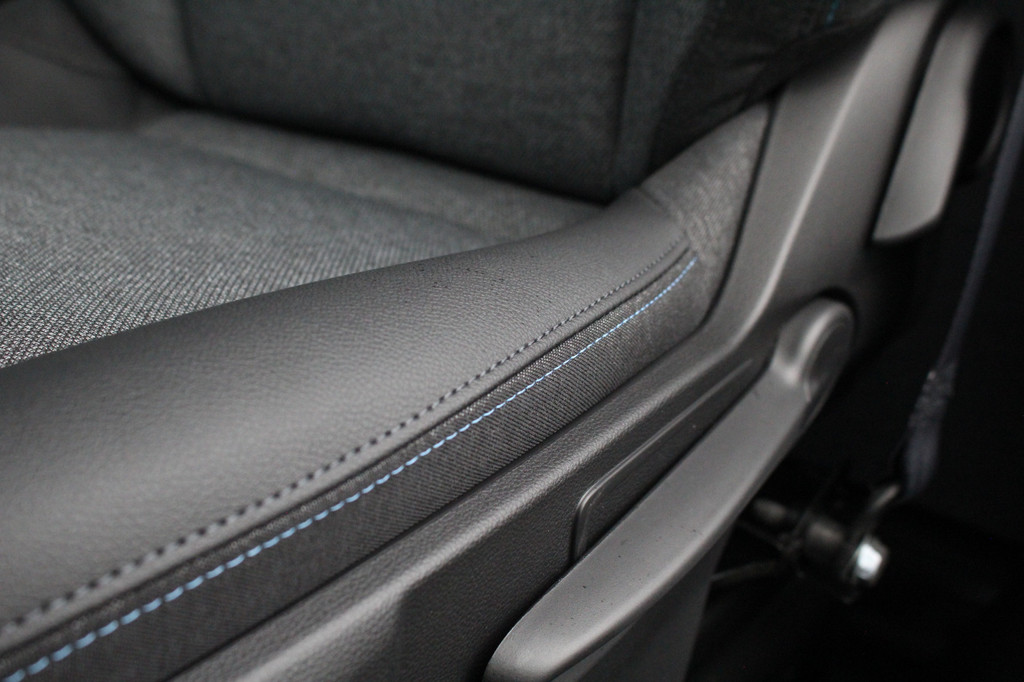 Renault Master T35 2.0dCi 150pk | L2H2 Extra | Android Navi | Camera | LED | Cruise | Lease 627,- p/m 14