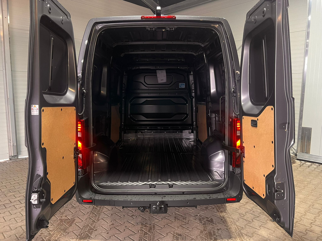 Renault Master T35 2.0 dCi 170 L2H2 Extra VVB EDITION Dubbele schuifdeur ASHPALT GREY VVB338 BPM vrij! Benut nu nog uw voordeel! 9