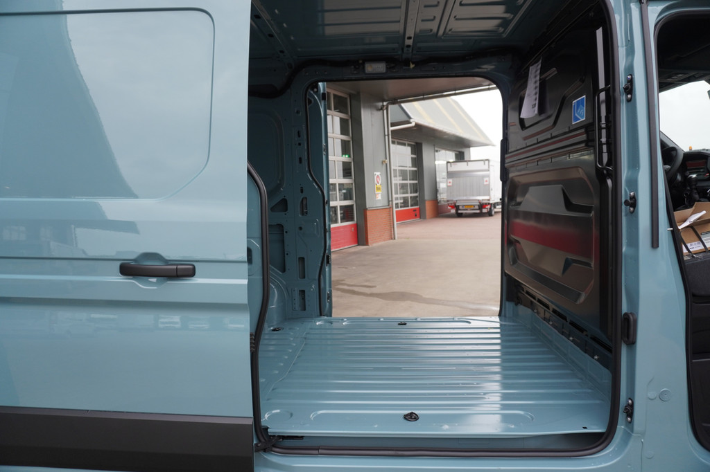 Renault Master T35 2.0 dCi 170PK L2H2 Extra Schuifdeur L / R Nr. V179 | Climate | Navi | Cruise | Trekhaak 14