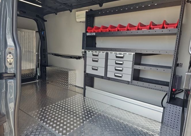 Renault Master T35 2.0 dCi 170PK L3H2 Extra Laadruimte inrichting Airco | Cruise | Camera | Navi | Oprijschans | Flitsbalk 10