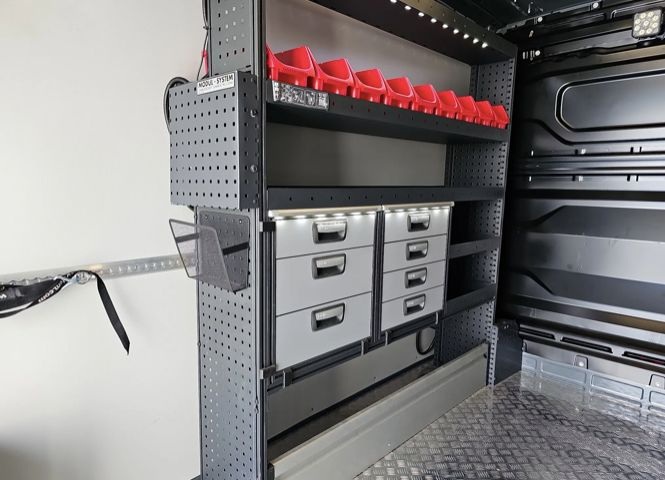 Renault Master T35 2.0 dCi 170PK L3H2 Extra Laadruimte inrichting Airco | Cruise | Camera | Navi | Oprijschans | Flitsbalk 13