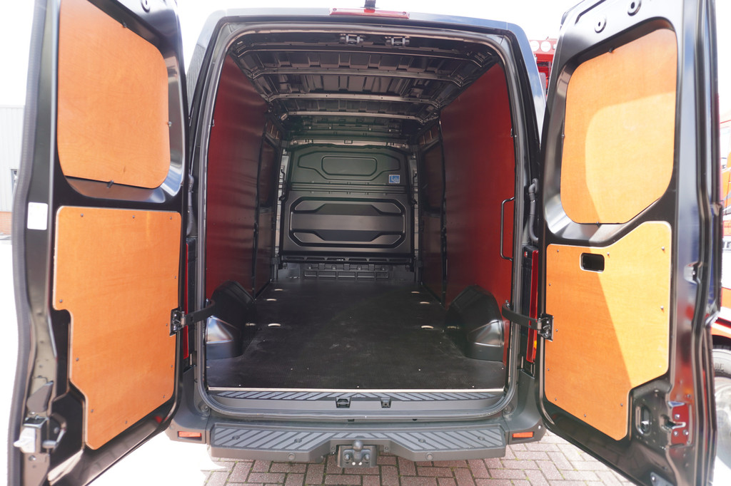 Renault Master T35 2.0 dCi 170PK L3H2 Extra Schuifdeur links en Rechts Nr. V070 | Climate | Navi | Cruise | Trekhaak | Betimmering 7