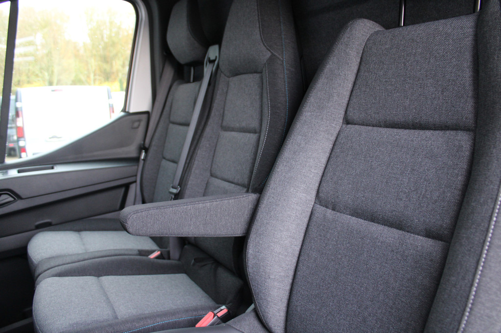 Renault Master T35 2.0 dCi 170pk L2H2 Extra - 2x Schuifdeur - Navigatie - Blind Spot - Camera - Stoelverwarming - Verwarmde voorruit - Rijklaar 12