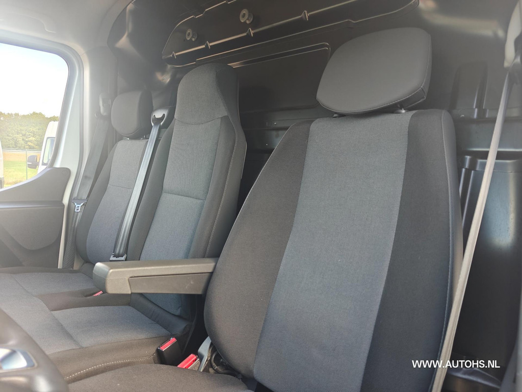 Renault Master T35 2.3 DCI 150 PK L1H1 Energy Comfort , Automaat , 1e Eig. Euro 6 , in zeer nette staat. 10