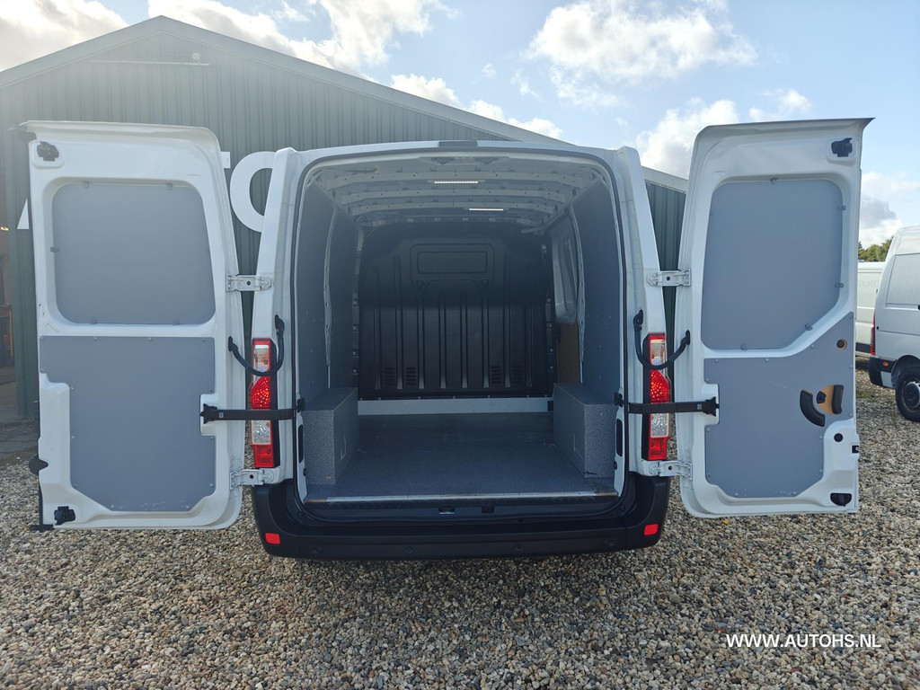 Renault Master T35 2.3 DCI 150 PK L1H1 Energy Comfort , Automaat , 1e Eig. Euro 6 , in zeer nette staat. 17