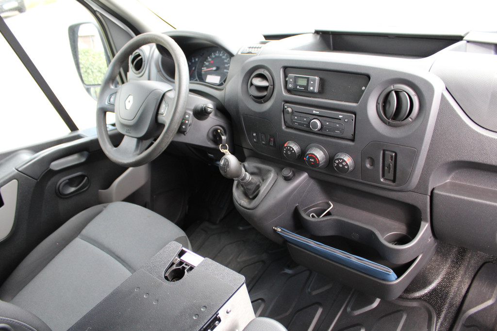 Renault Master T35 2.3 dCi 130PK Euro6 L2H2 â airco â imperiaal â Trekhaak 2500KG 13