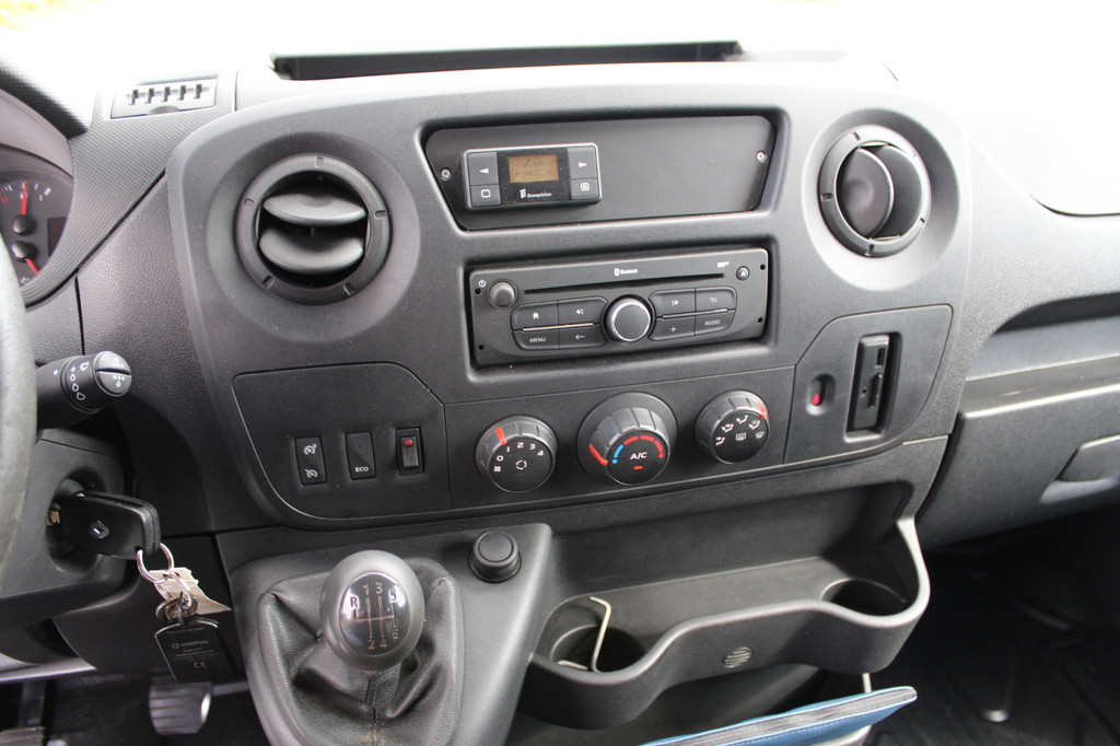 Renault Master T35 2.3 dCi 130PK Euro6 L2H2 â airco â imperiaal â Trekhaak 2500KG 14