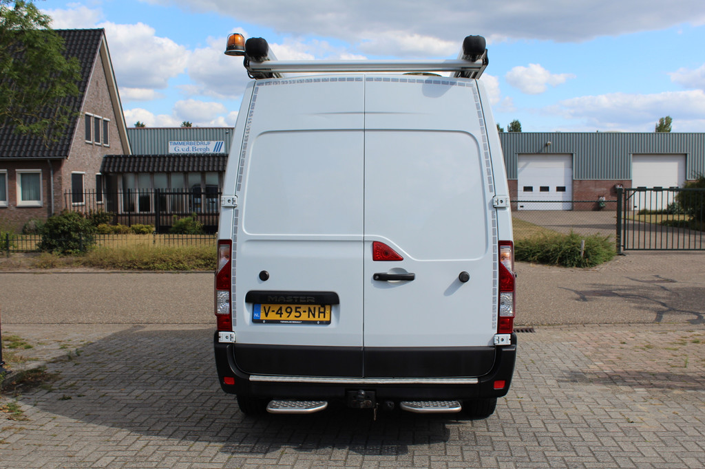 Renault Master T35 2.3 dCi 130PK Euro6 L2H2 â airco â imperiaal â Trekhaak 2500KG 17