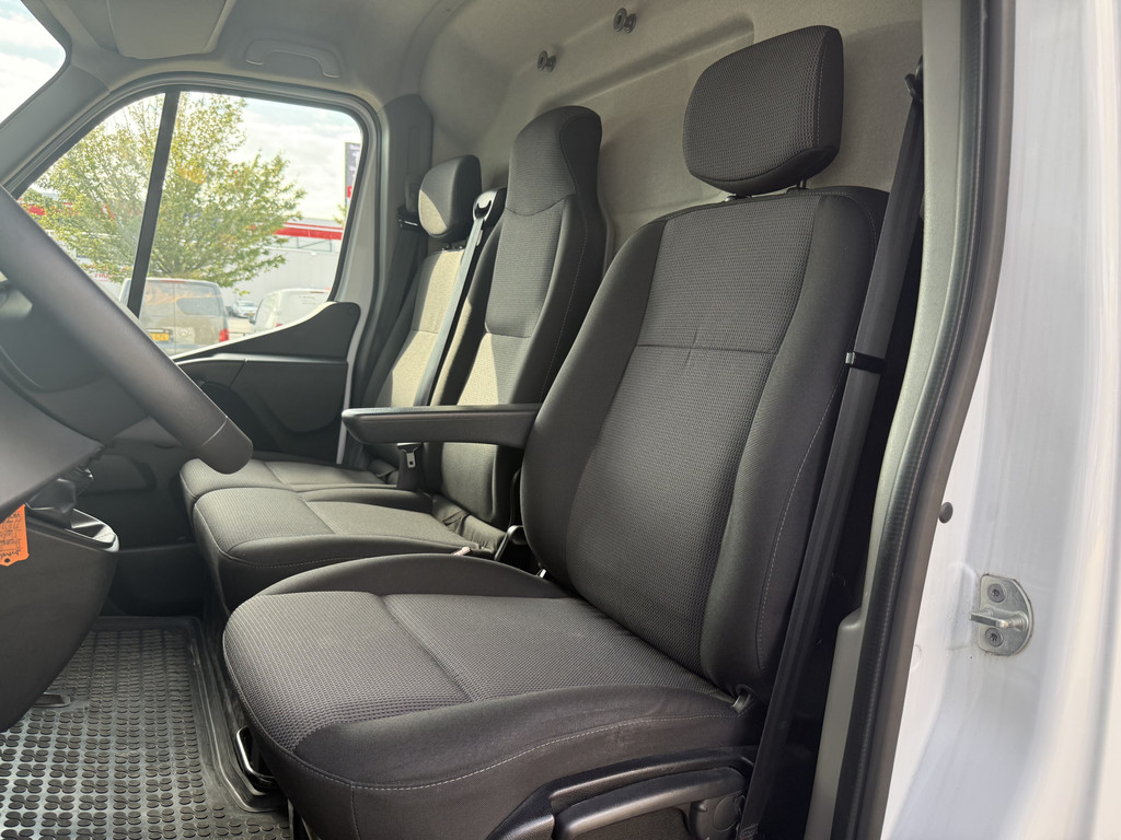 Renault Master T35 2.3 dCi 135 L2H2 | Trekhaak | Navi | Carplay | Cruisec. | LED 10