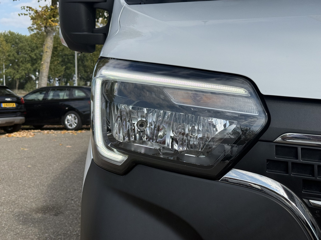 Renault Master T35 2.3 dCi 135 L2H2 | Trekhaak | Navi | Carplay | Cruisec. | LED 7