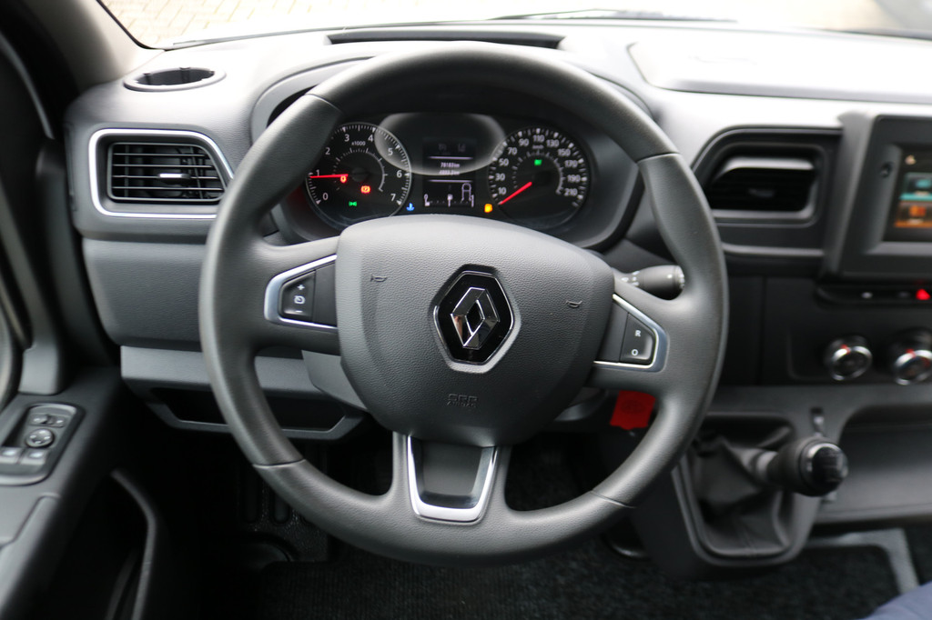 Renault Master T35 2.3 dCi 135 L2 H2 Work Edition 16