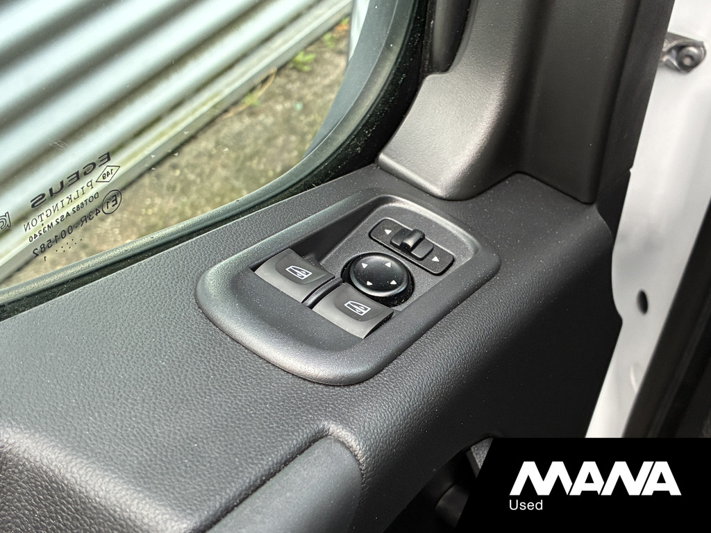 Renault Master T35 2.3 dCi 135 L2H2 Work Edition Camera Cruise Trekhaak 15