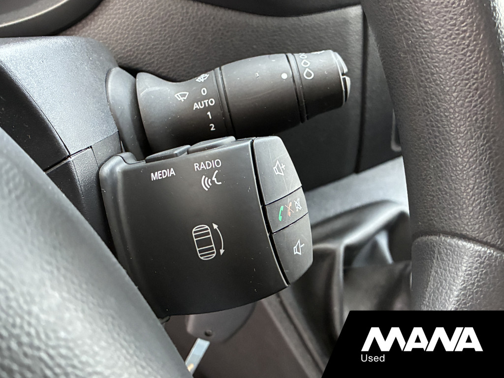 Renault Master T35 2.3 dCi 135 L2H2 Work Edition Camera Cruise Trekhaak 21