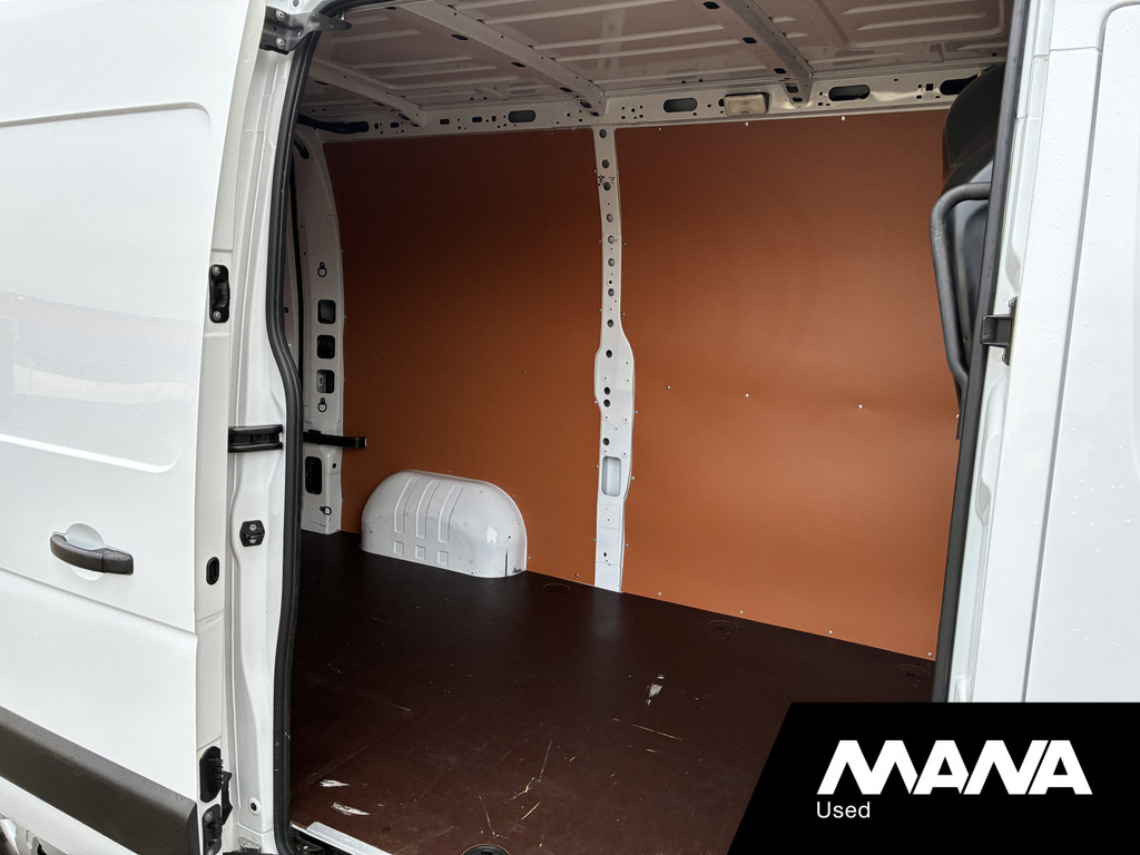 Renault Master T35 2.3 dCi 135 L2H2 Work Edition Camera Cruise Trekhaak 8