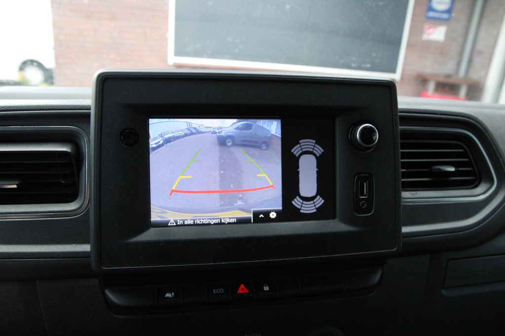 Renault Master T35 2.3 dCi 135PK L3H2 / Trekhaak / Camera / Navi / 3 zits 13