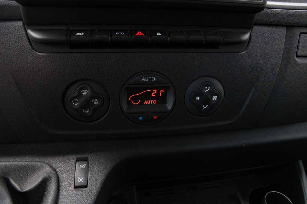 Renault Master T35 2.3 dCi 135PK L3H2 / Trekhaak / Camera / Navi / 3 zits 17