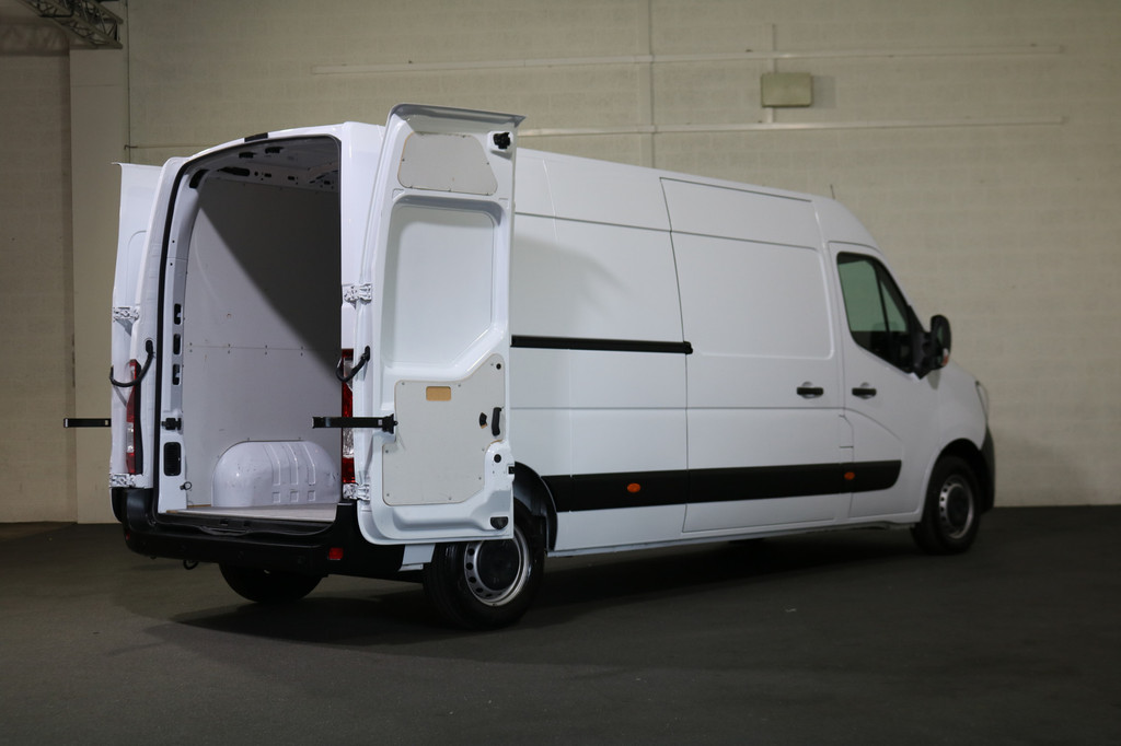 Renault Master T35 2.3 dCi 135pk L3 H2 10