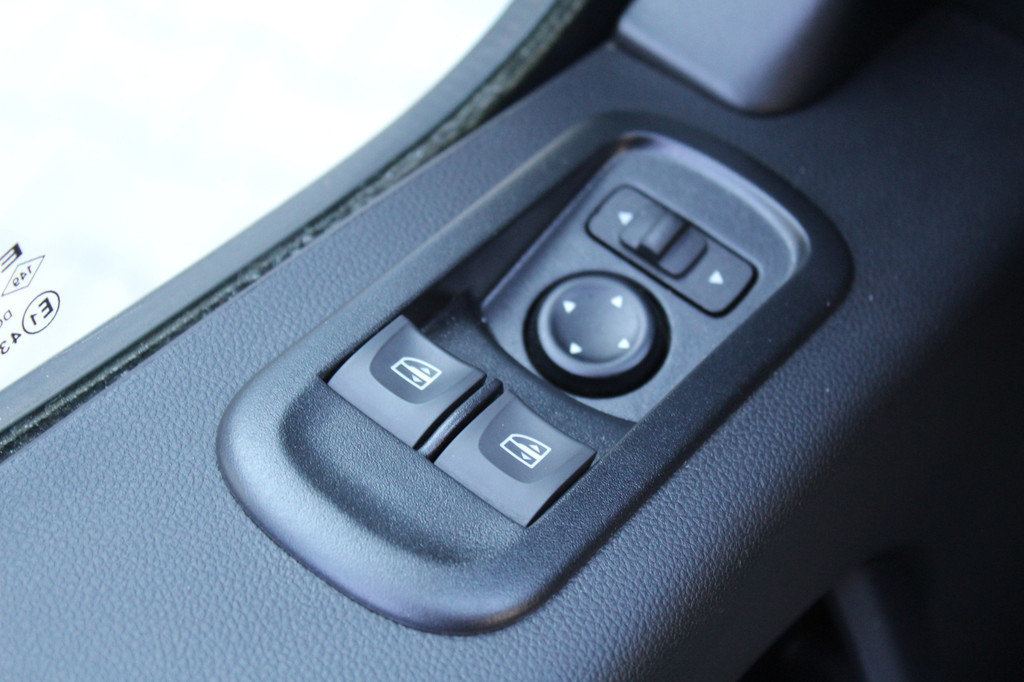 Renault Master T35 2.3dCi 136Pk L2H2 Comfort | Trekhaak | Nieuwstaat! 17