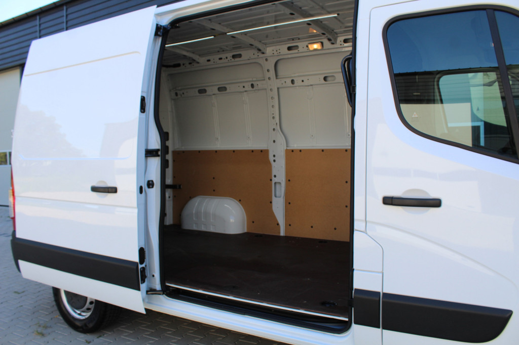 Renault Master T35 2.3dCi 136Pk L2H2 Comfort | Trekhaak | Nieuwstaat! 7