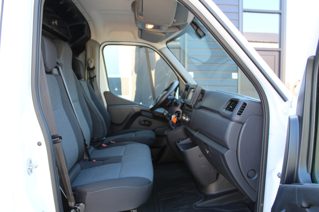 Renault Master T35 2.3dCi 136Pk L2H2 Comfort | Trekhaak | Nieuwstaat! 9