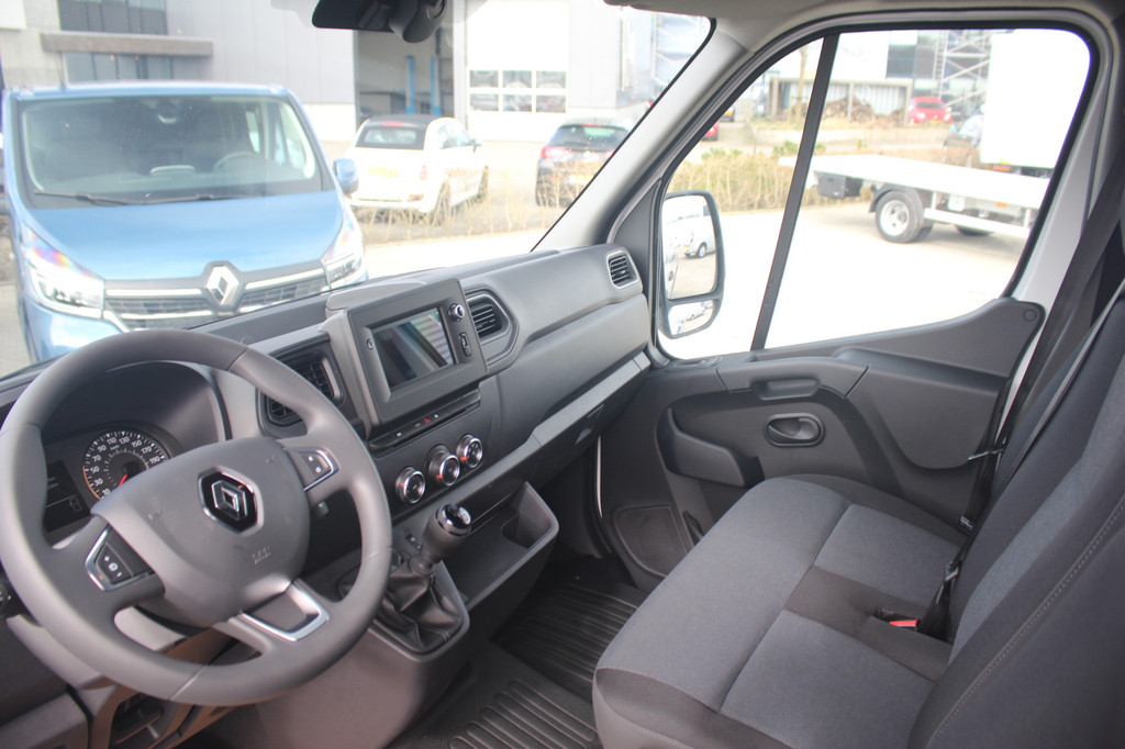 Renault Master T35 2.3dCi 136pk L2H2 | Airco | Cruise | Navi | DAB | Lease 501,- p/m 12