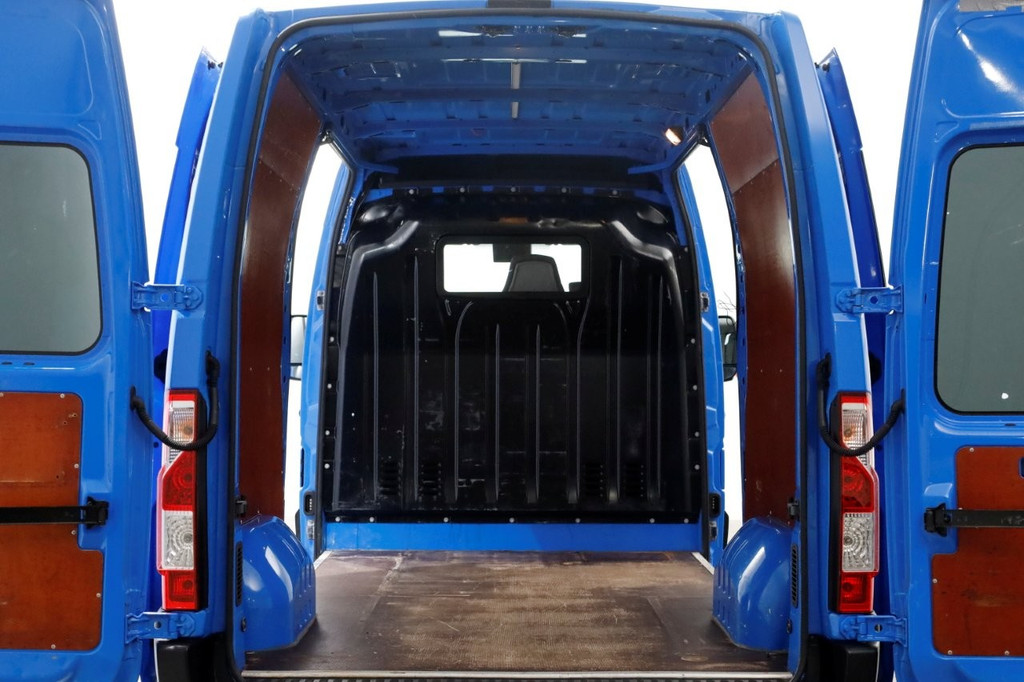 Renault Master T35 2.3 dCi 136pk L2H2 Airco/Navi/2x Schuifdeur 10-2015 7