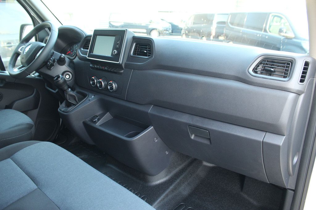 Renault Master T35 2.3dCi 136pk L3H2 Energy | Navi | Airco | Cruise | Lease 501,- p/m 15