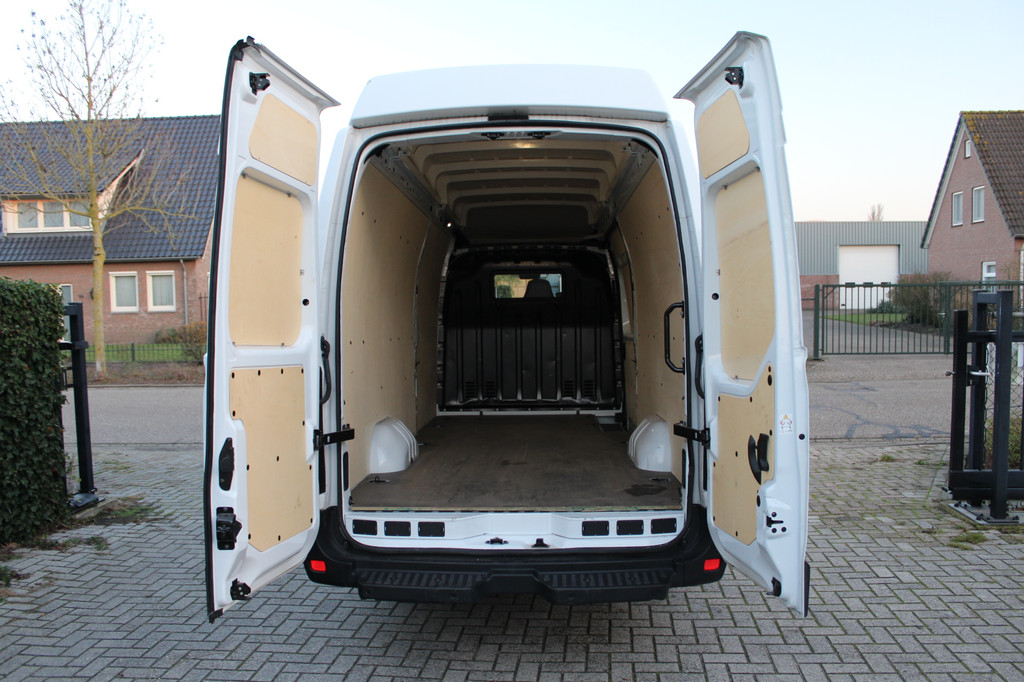 Renault Master T35 2.3 dCi 145PK E6 L4H3 EL RWD Energy Comfort â Maxi â Jumbo â 3-zits â Navigatie / Camera â 270° deuren 10